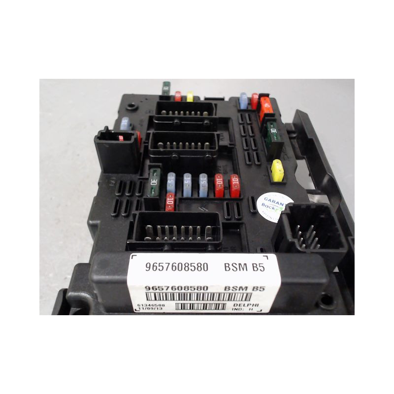 BOITE A FUSIBLES CITROEN C5 2001-2004
