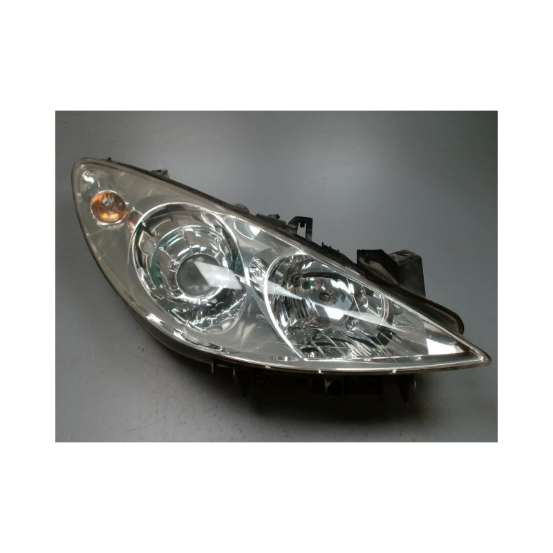 PHARE DROIT PEUGEOT 307 2005-