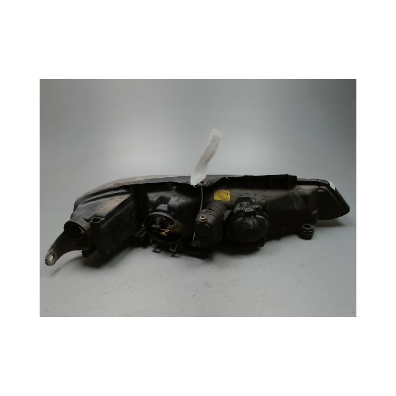 PHARE DROIT PEUGEOT 406 99-04