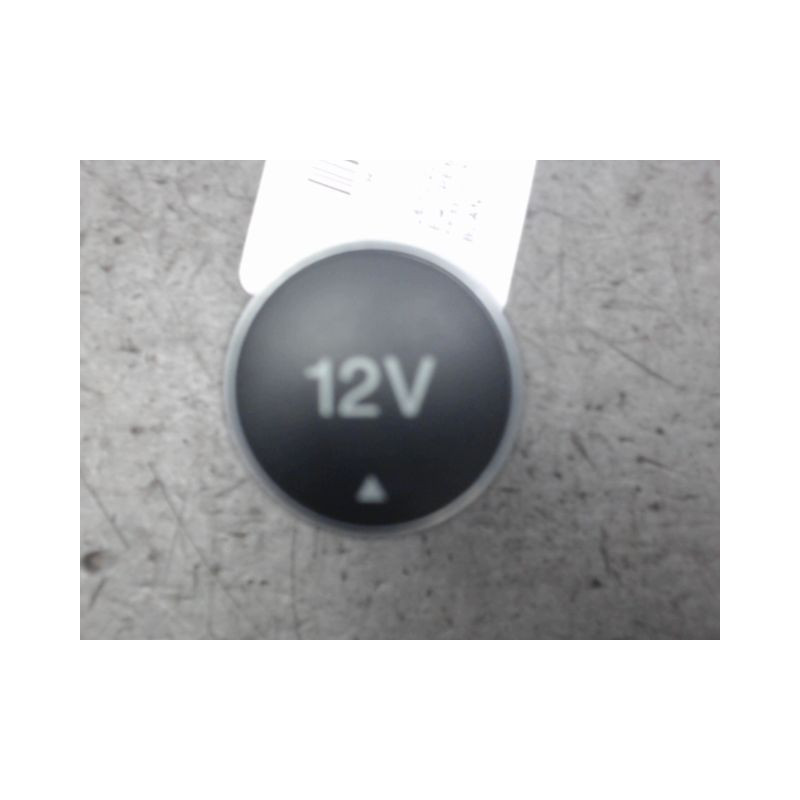 PRISE 12V AV FORD KUGA
