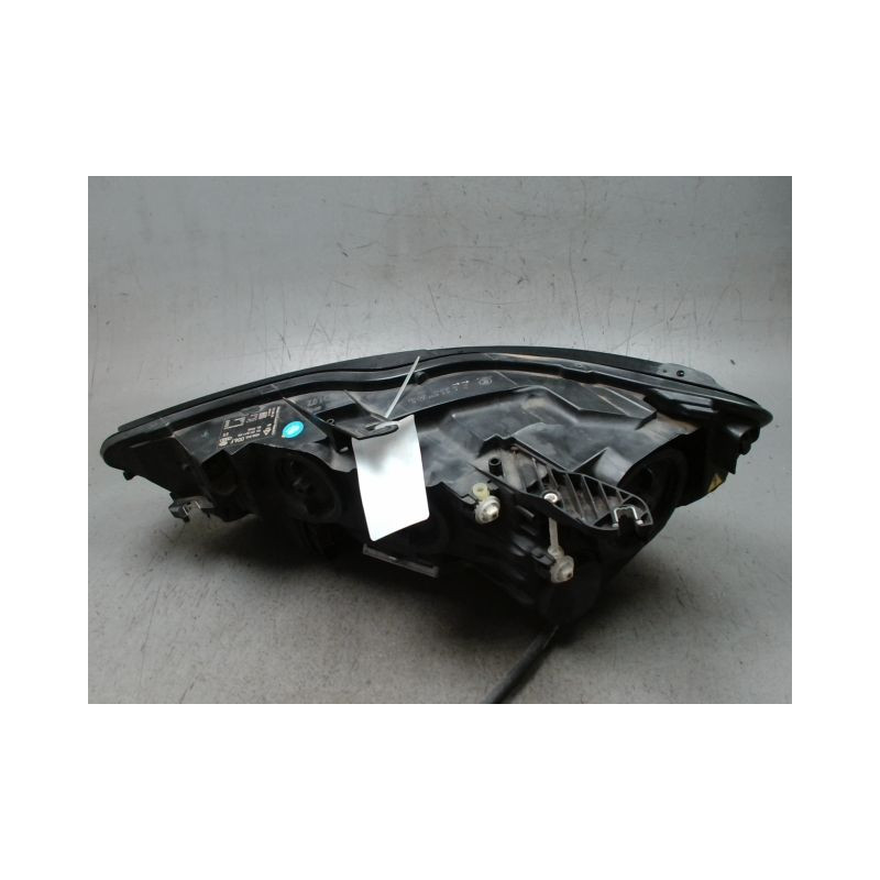 PHARE DROIT AUDI A6