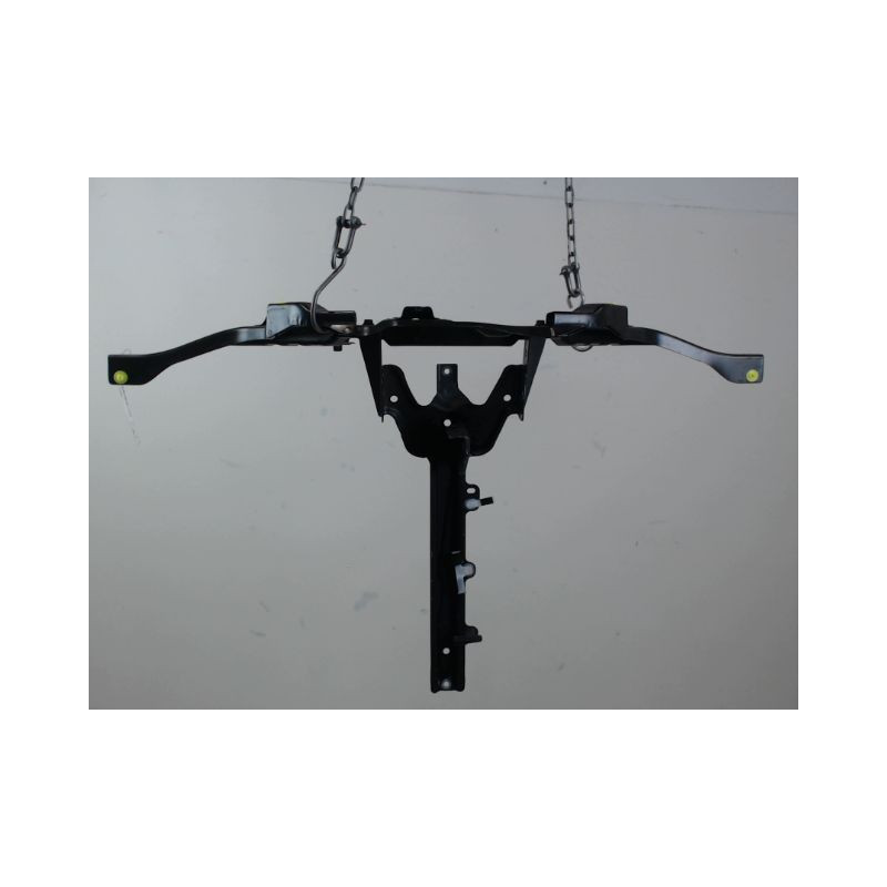 TRAVERSE SUPERIEURE ARMATURE AVANT TOYOTA C-HR