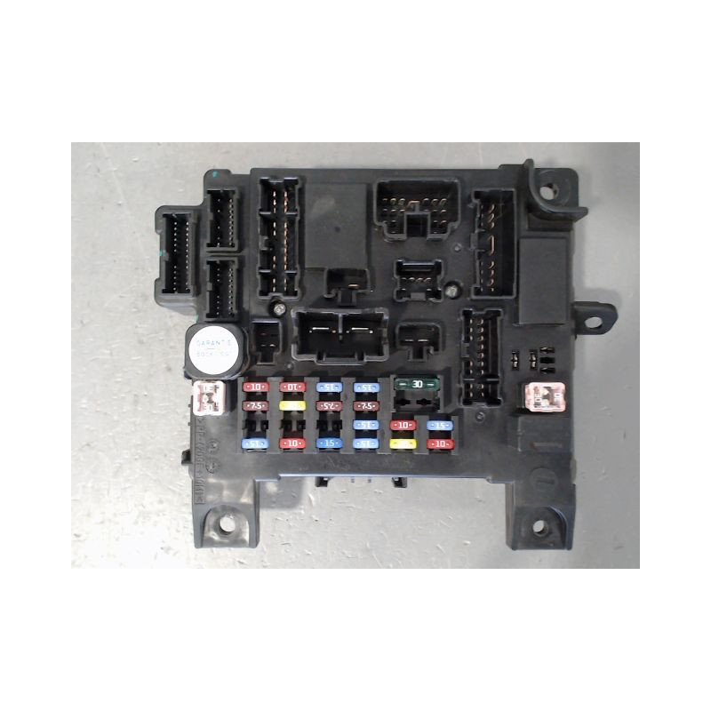 BOITE A FUSIBLES CITROEN C4 AIRCR.