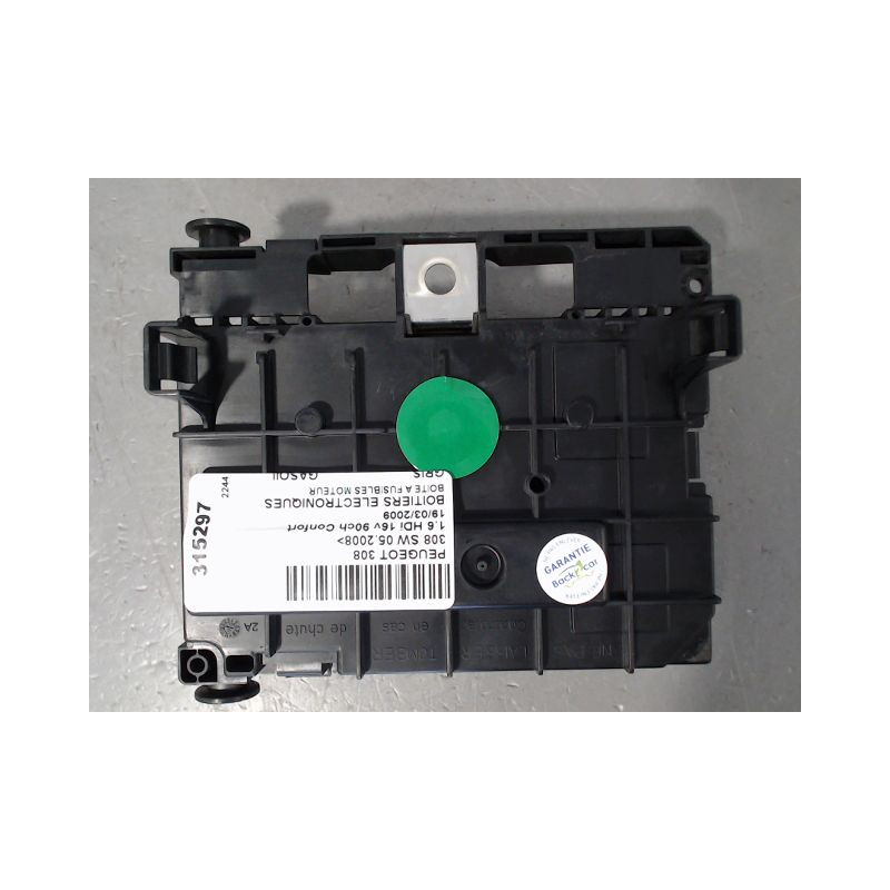 BOITE A FUSIBLES PEUGEOT 308 SW 2008-