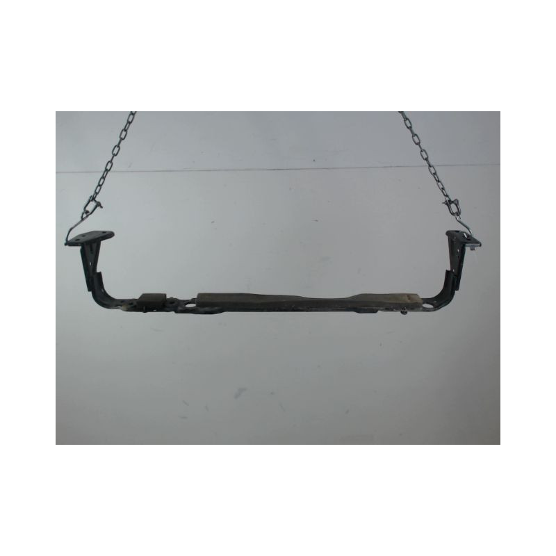 TRAVERSE INFERIEURE ARMATURE AVANT FORD T.CONNECT