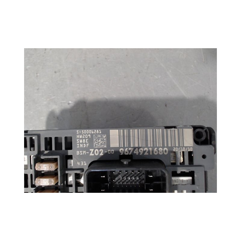 BOITE A FUSIBLES CITROEN C4 2010-