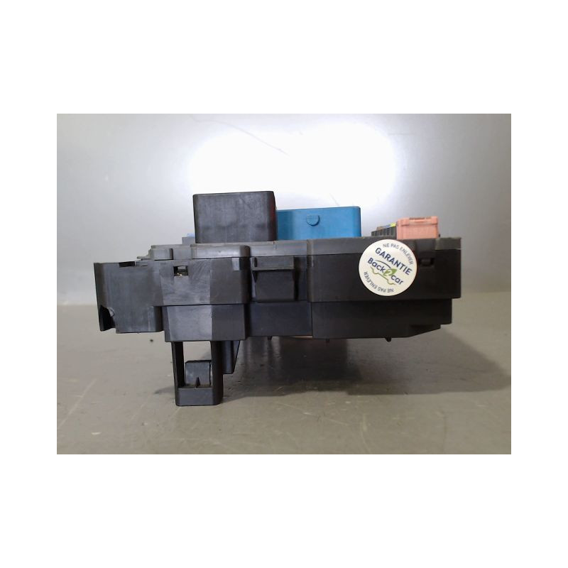 BOITE A FUSIBLES CITROEN C4 2010-