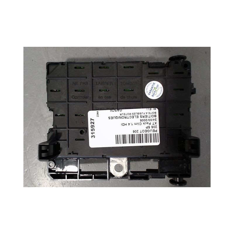 BOITE A FUSIBLES PEUGEOT 206 5P
