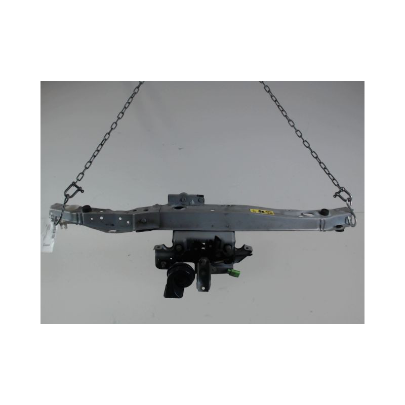 TRAVERSE SUPERIEURE ARMATURE AVANT NISSAN MICRA