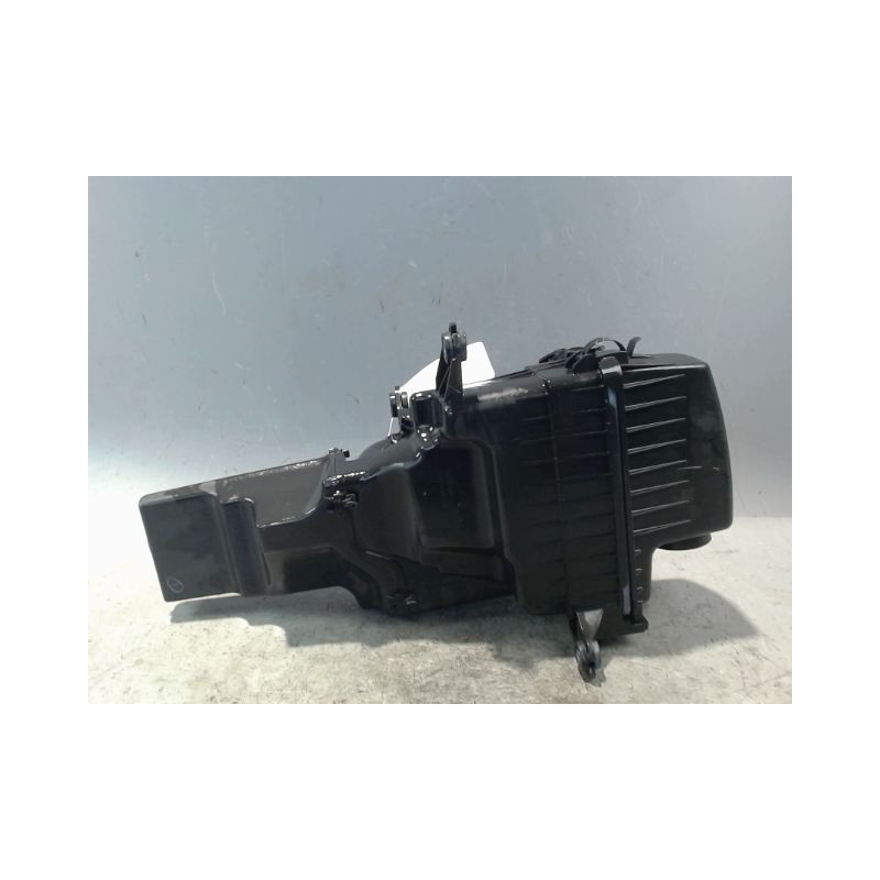BOITIER FILTRE A AIR HYUNDAI I20