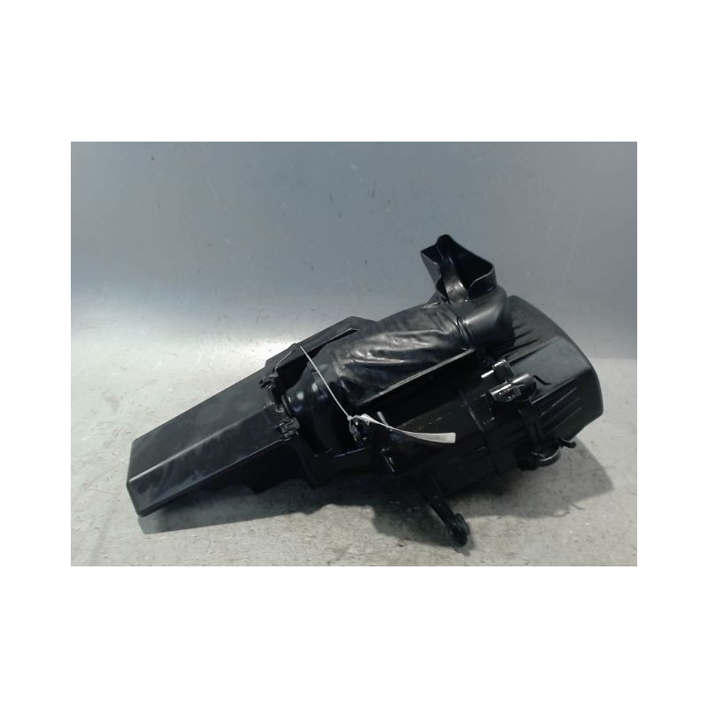 BOITIER FILTRE A AIR HYUNDAI I20