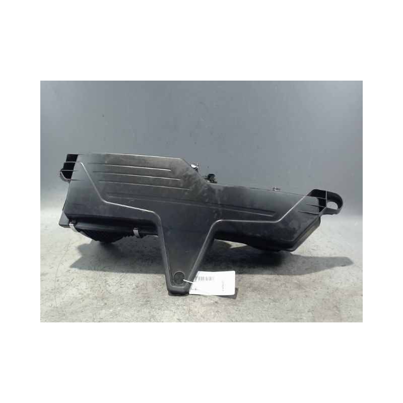 BOITIER FILTRE A AIR B.M.W. SERIE 1