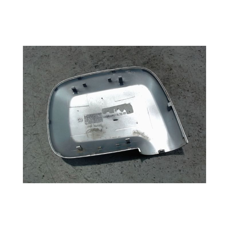 CARENAGE RETROVISEUR EXTERIEUR GAUCHE NISSAN TERRANO 2002-