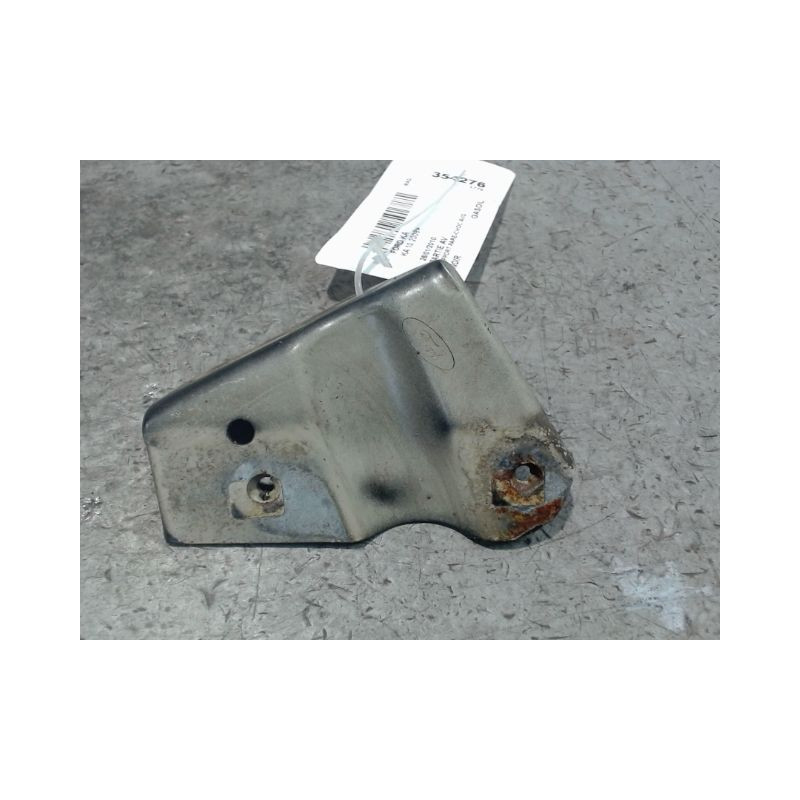 SUPPORT PARE-CHOC AVG FORD KA 2008-