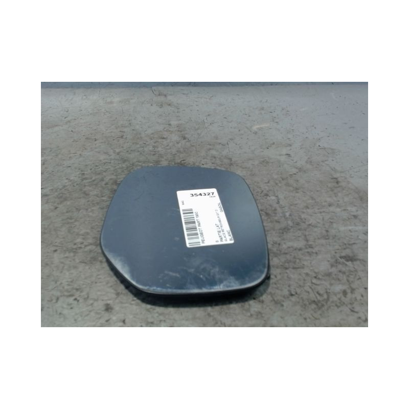 GLACE RETROVISEUR EXT D PEUGEOT PART 190C