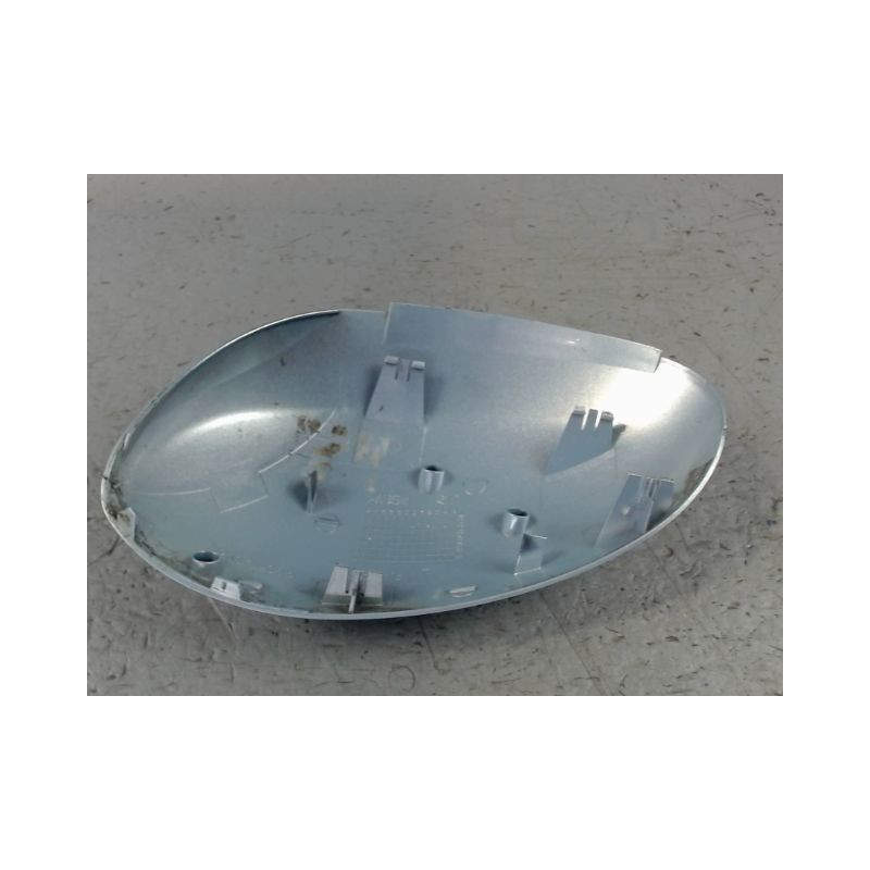 CARENAGE RETROVISEUR EXTERIEUR DROIT TOYOTA AYGO 5P