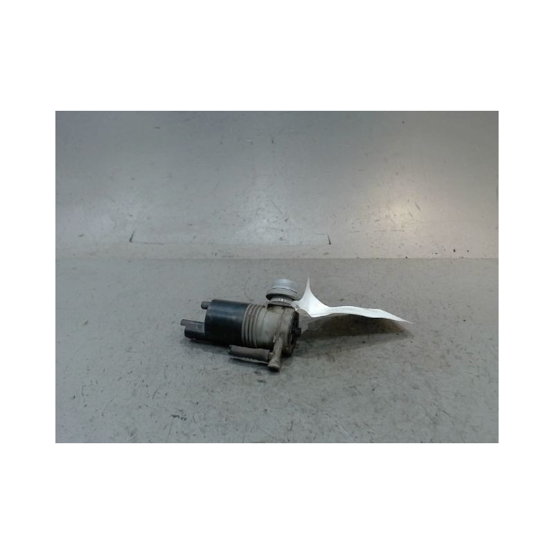 POMPE LAVE-GLACE AVANT RENAULT TRAFIC