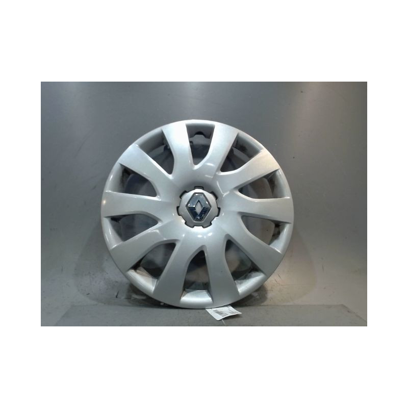 ENJOLIVEUR DE ROUE RENAULT TRAFIC