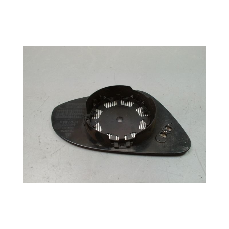 GLACE RETROVISEUR EXT G TOYOTA YARIS 2005-