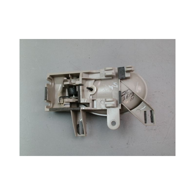 POIGNEE INTERIEURE PORTE AVANT DROIT NISSAN MICRA 2009-