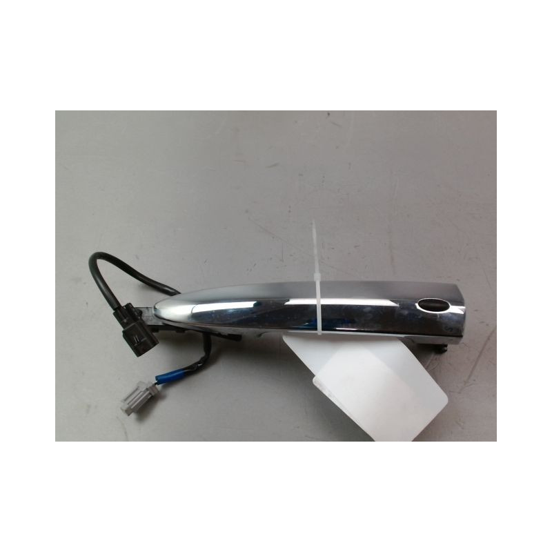 POIGNEE EXTERIEURE PORTE AVANT GAUCHE NISSAN LEAF 2011-...