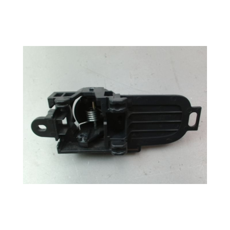 POIGNEE INTERIEURE PORTE AVANT DROIT NISSAN NV200