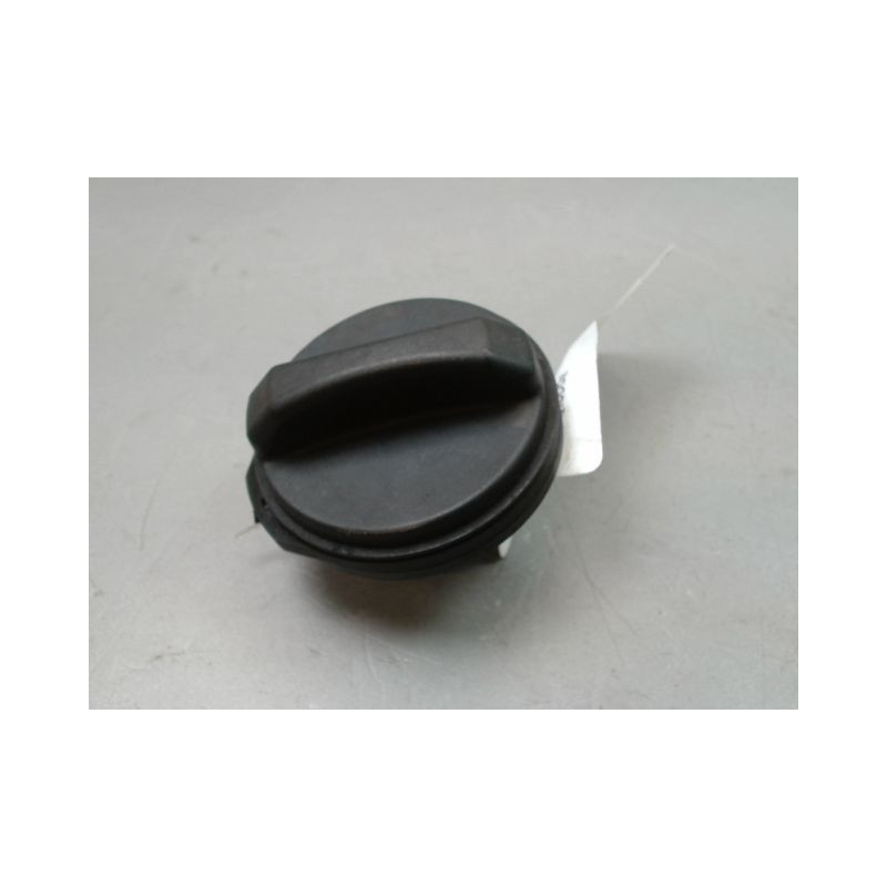 BOUCHON RESERVOIR A CARBURANT VOLVO S40 2004-