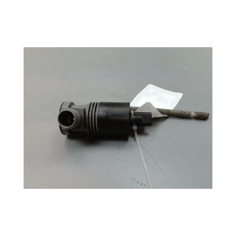 POMPE LAVE-GLACE AVANT RENAULT TRAFIC