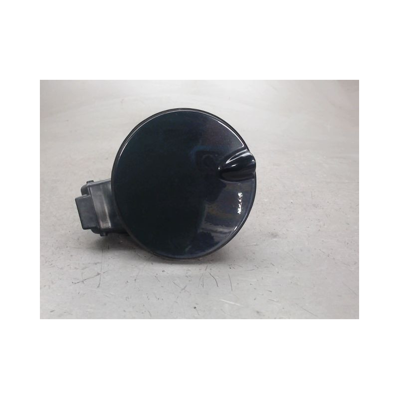 VOLET DE TRAPPE CARBURANT FORD FIESTA