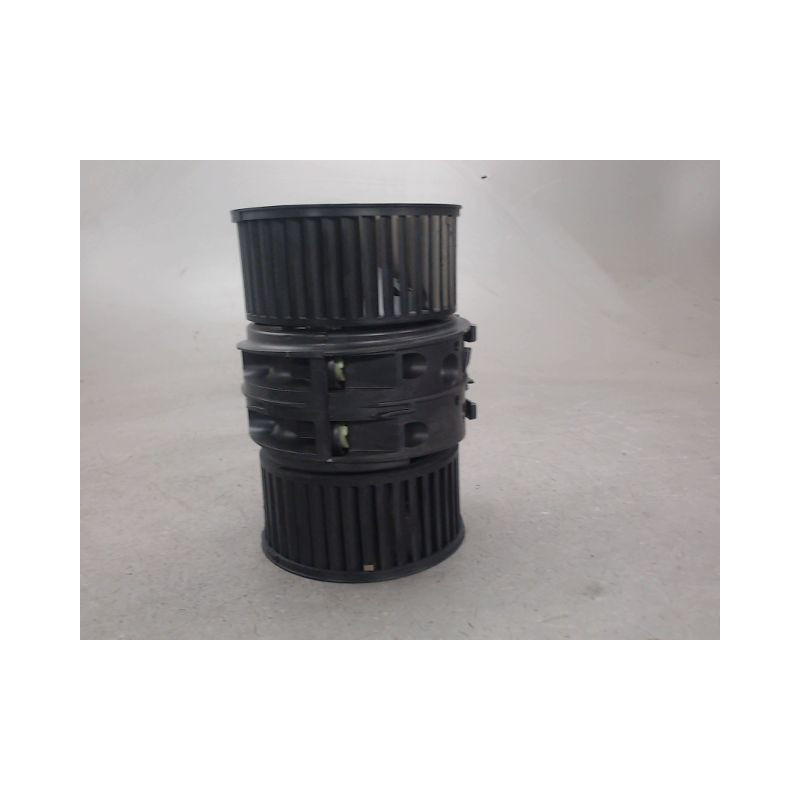 MOTEUR VENTILATEUR CHAUFFAGE RENAULT MEGANE