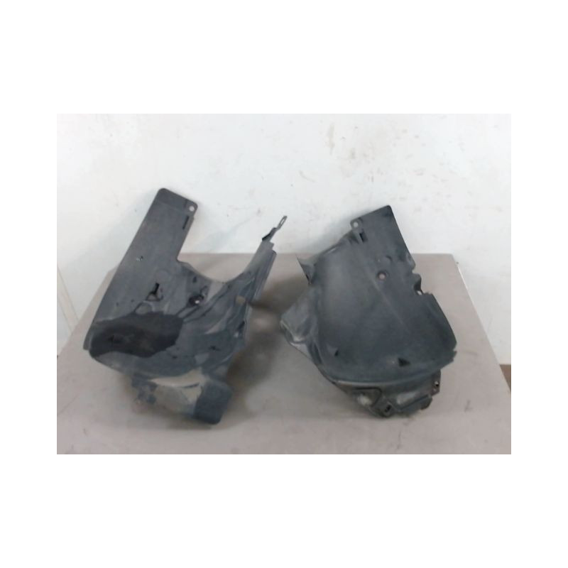 PARE-BOUE AVANT DROIT RENAULT MODUS