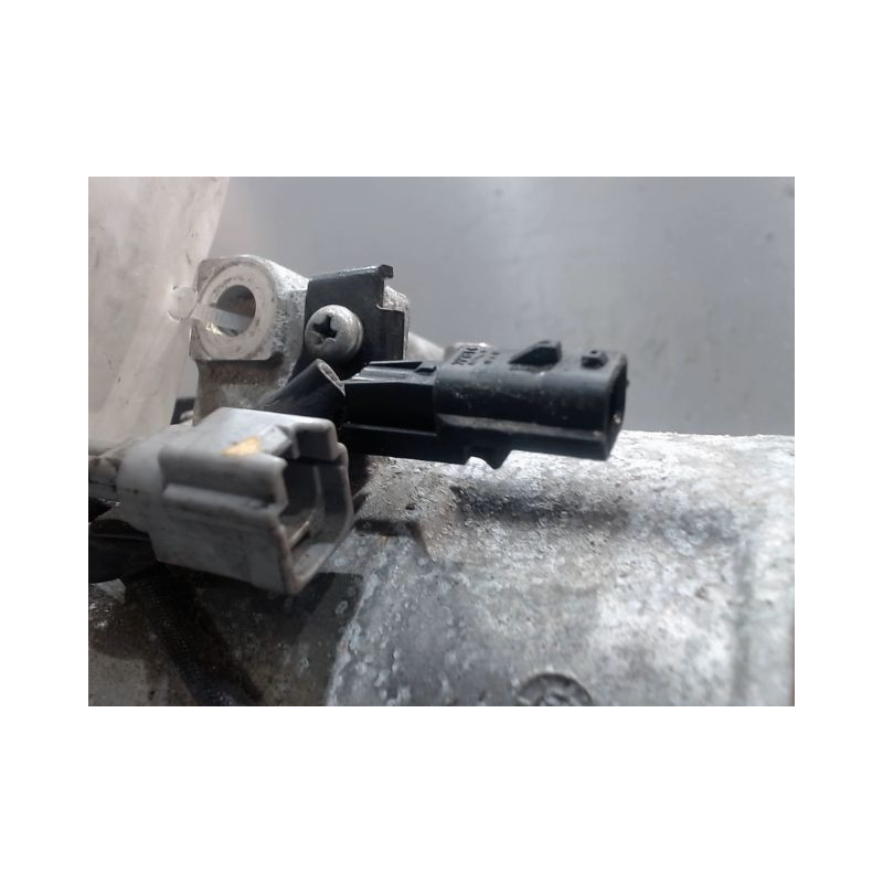 COMPRESSEUR AIR CONDITIONNE RENAULT CLIO