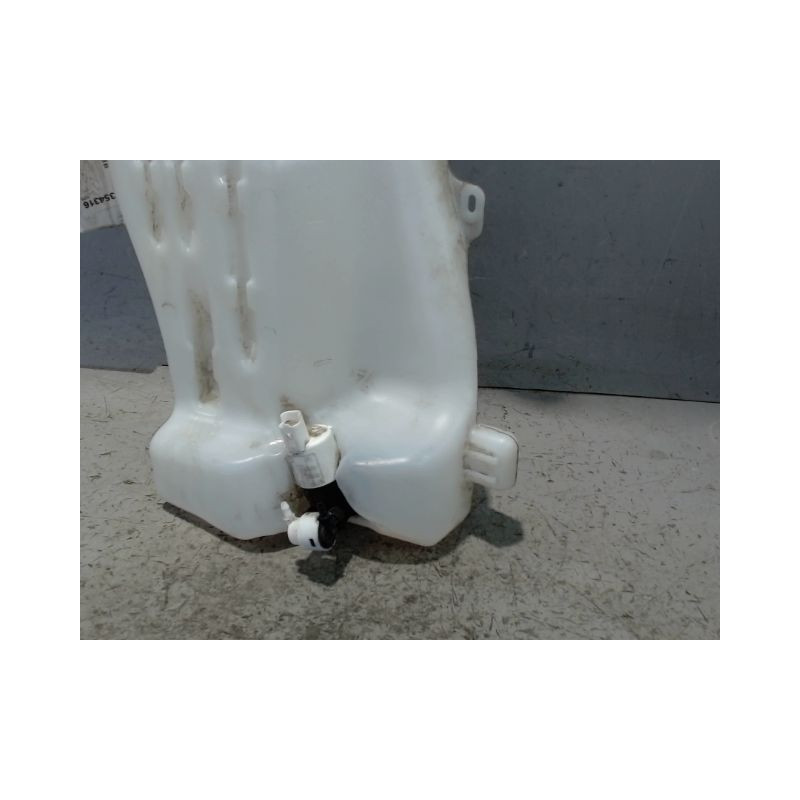 RESERVOIR LAVE-GLACE AVANT CITROEN DS4