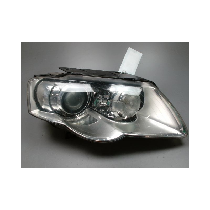 PHARE DROIT VOLKSWAGEN PASSAT 2005-