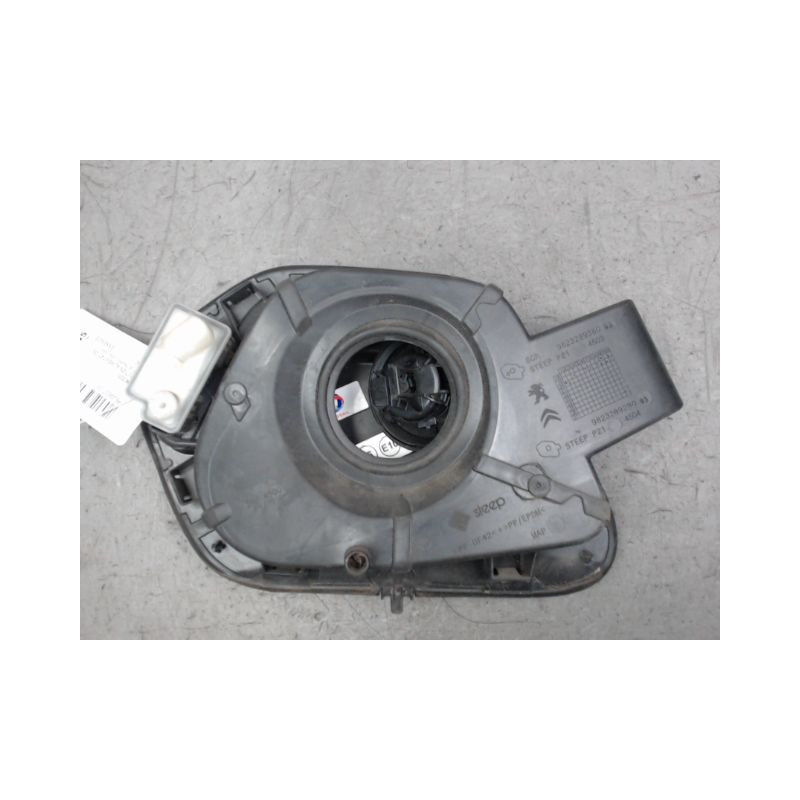 VOLET DE TRAPPE CARBURANT PEUGEOT 208