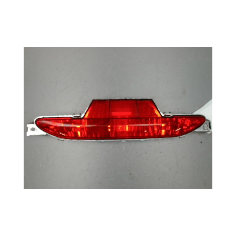 FEU BROUILLARD CENTRAL ARRIERE PEUGEOT 208