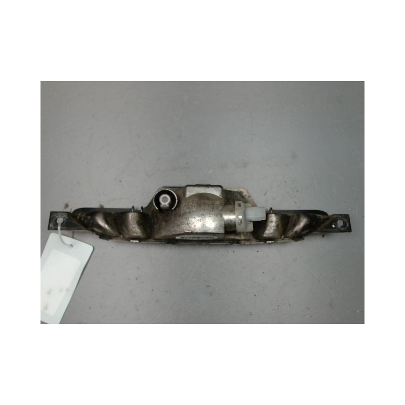 FEU BROUILLARD CENTRAL ARRIERE PEUGEOT 208