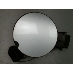 VOLET DE TRAPPE CARBURANT