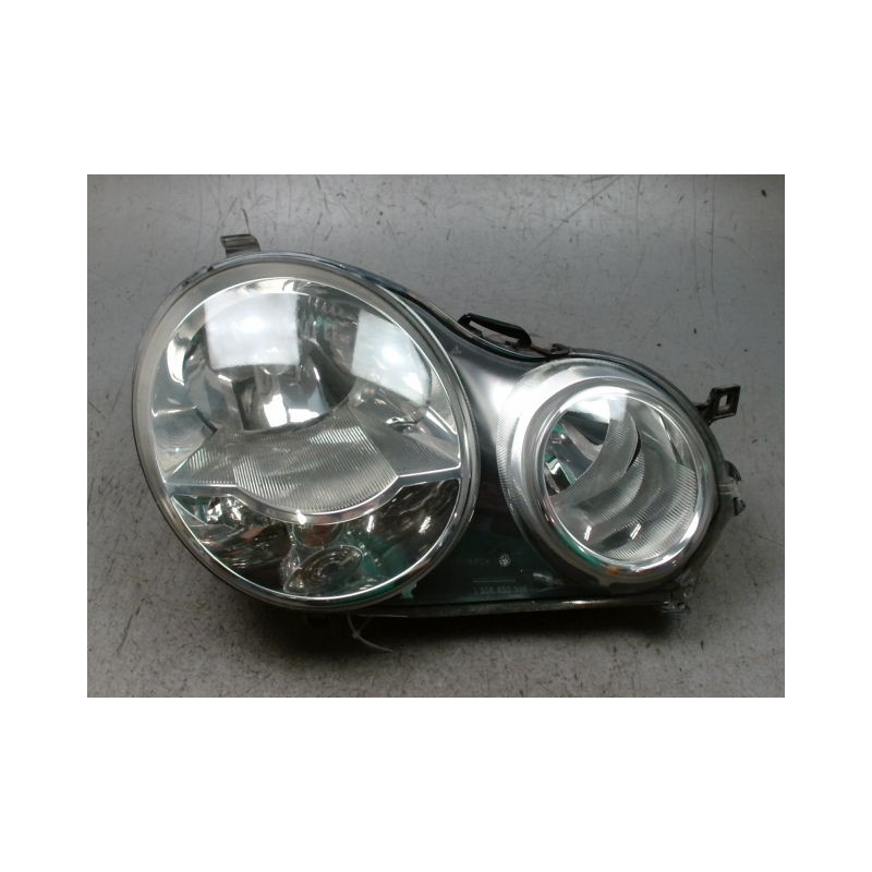 PHARE DROIT VOLKSWAGEN POLO 02-05