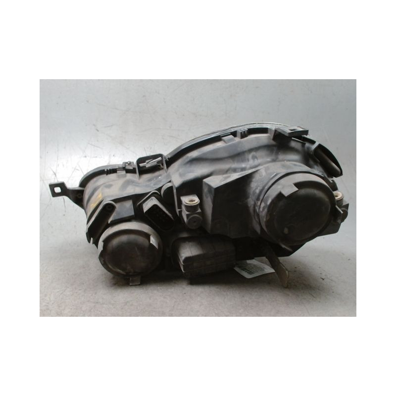 PHARE DROIT VOLKSWAGEN POLO 02-05