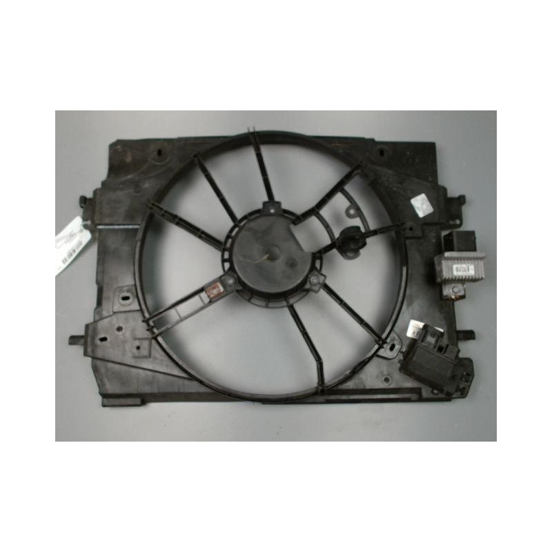 SUPPORT DE VENTILATEUR DACIA SANDERO