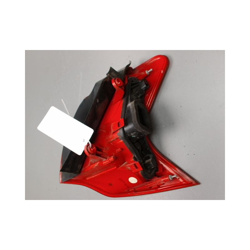 FEU ARRIERE GAUCHE  PEUGEOT 3008 2009-
