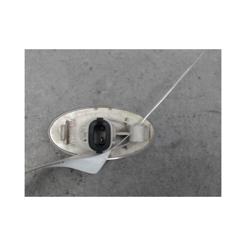 REPETITEUR AILE GAUCHE SUZUKI SWIFT