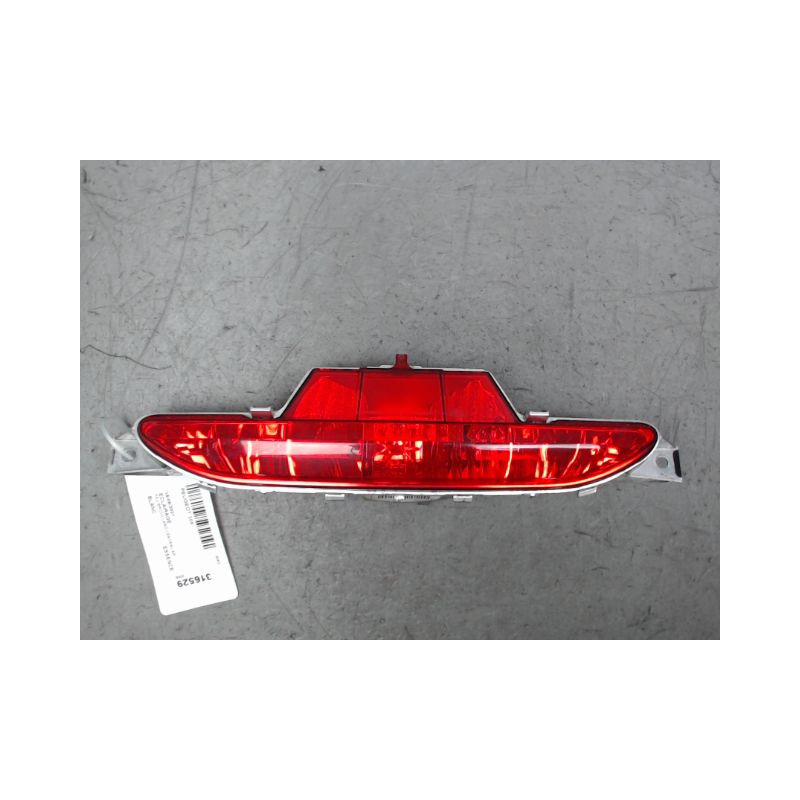FEU BROUILLARD CENTRAL ARRIERE PEUGEOT 208