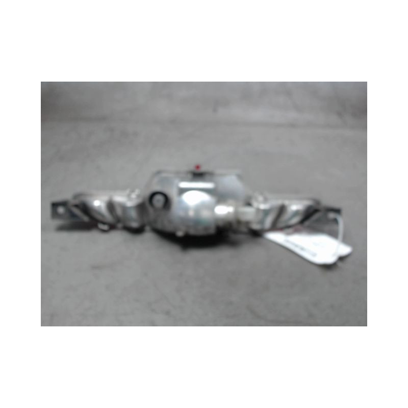 FEU BROUILLARD CENTRAL ARRIERE PEUGEOT 208