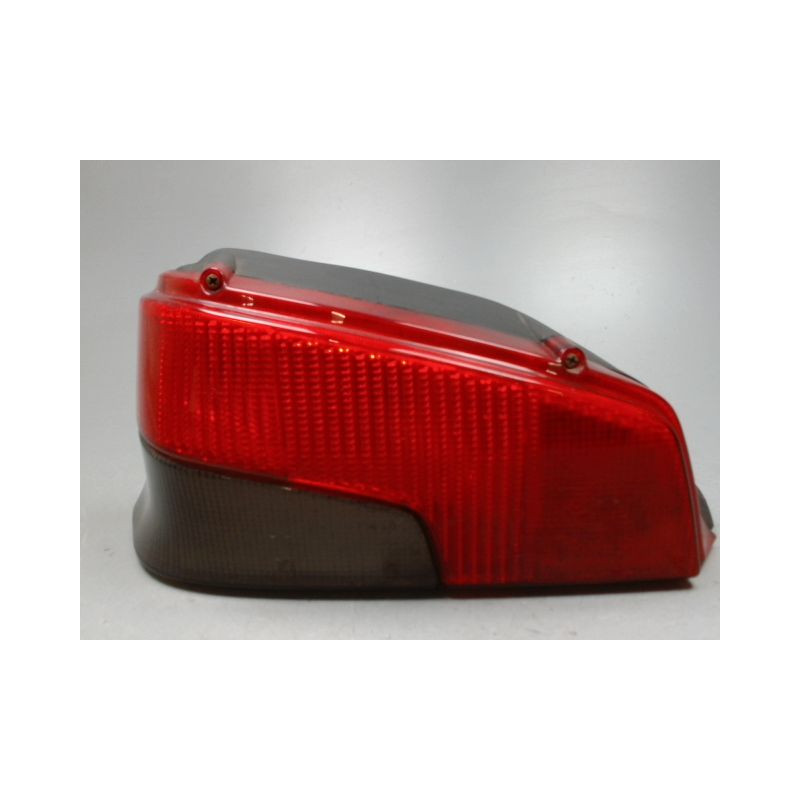 FEU ARRIERE GAUCHE  PEUGEOT 106 91-96