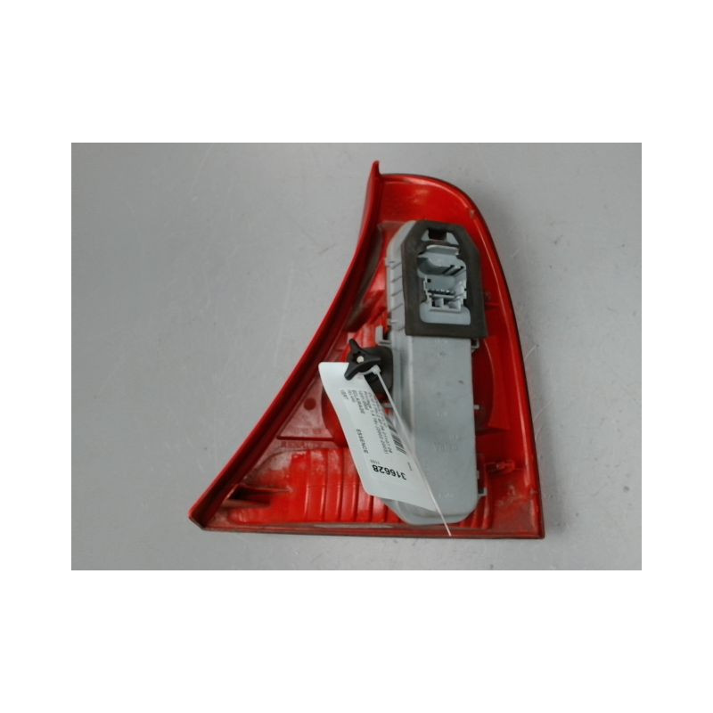 FEU ARRIERE GAUCHE  RENAULT CLIO II PH.2 01-06