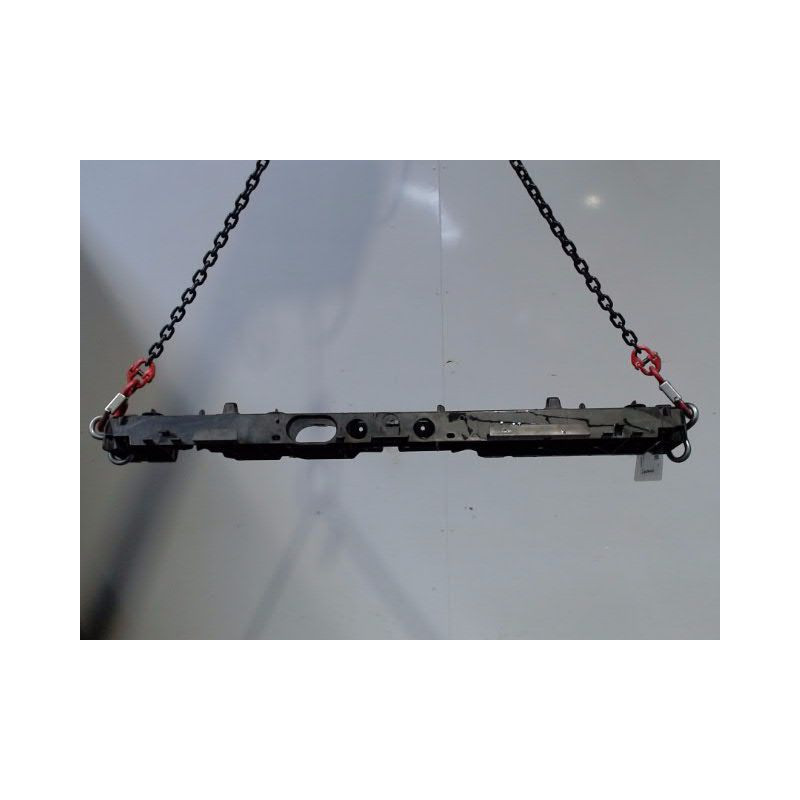 TRAVERSE SUPERIEURE ARMATURE AVANT RENAULT CAPTUR