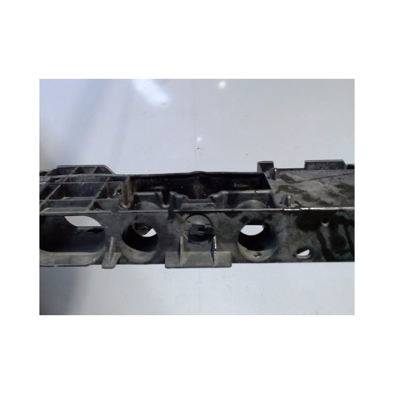 TRAVERSE SUPERIEURE ARMATURE AVANT RENAULT CAPTUR