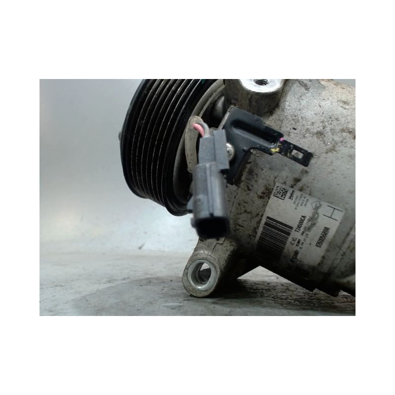 COMPRESSEUR AIR CONDITIONNE DACIA SANDERO